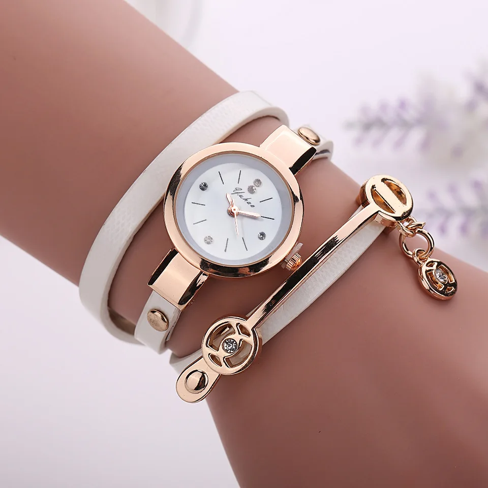 Fashion Circle Ladies Watch Hot PU Watchband Lovers Quartz Watch Female Style