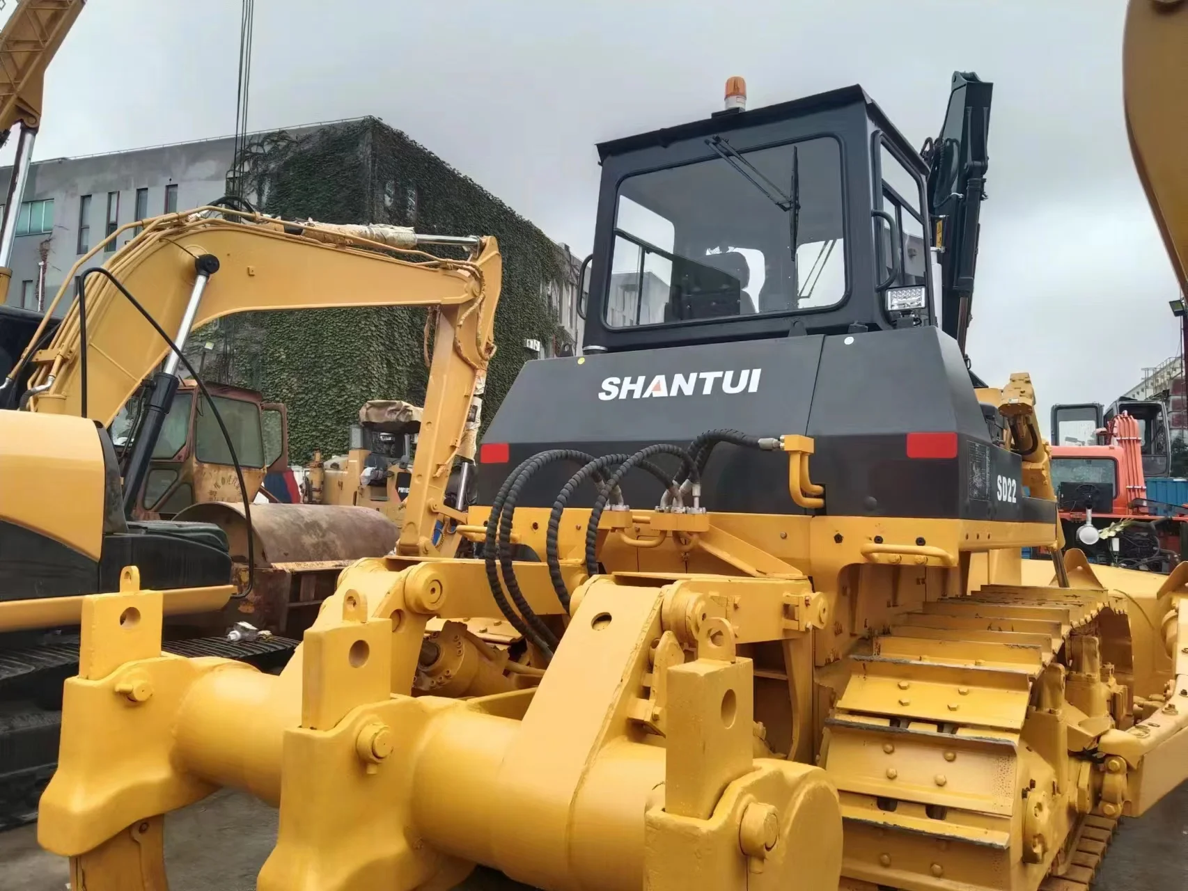 2016 China brand shantui sd16 sd22 sd32 crawler bulldozers for sale earth-moving construction equipment