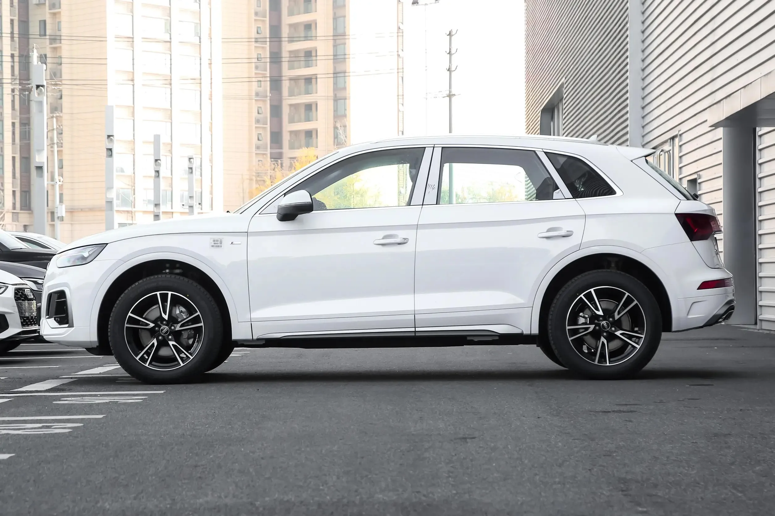Factory Price 2024 New Car Audis Q5L 40TFSI Fashion and Dynamic Edition Gasoline Cars 0km Used for Sale
