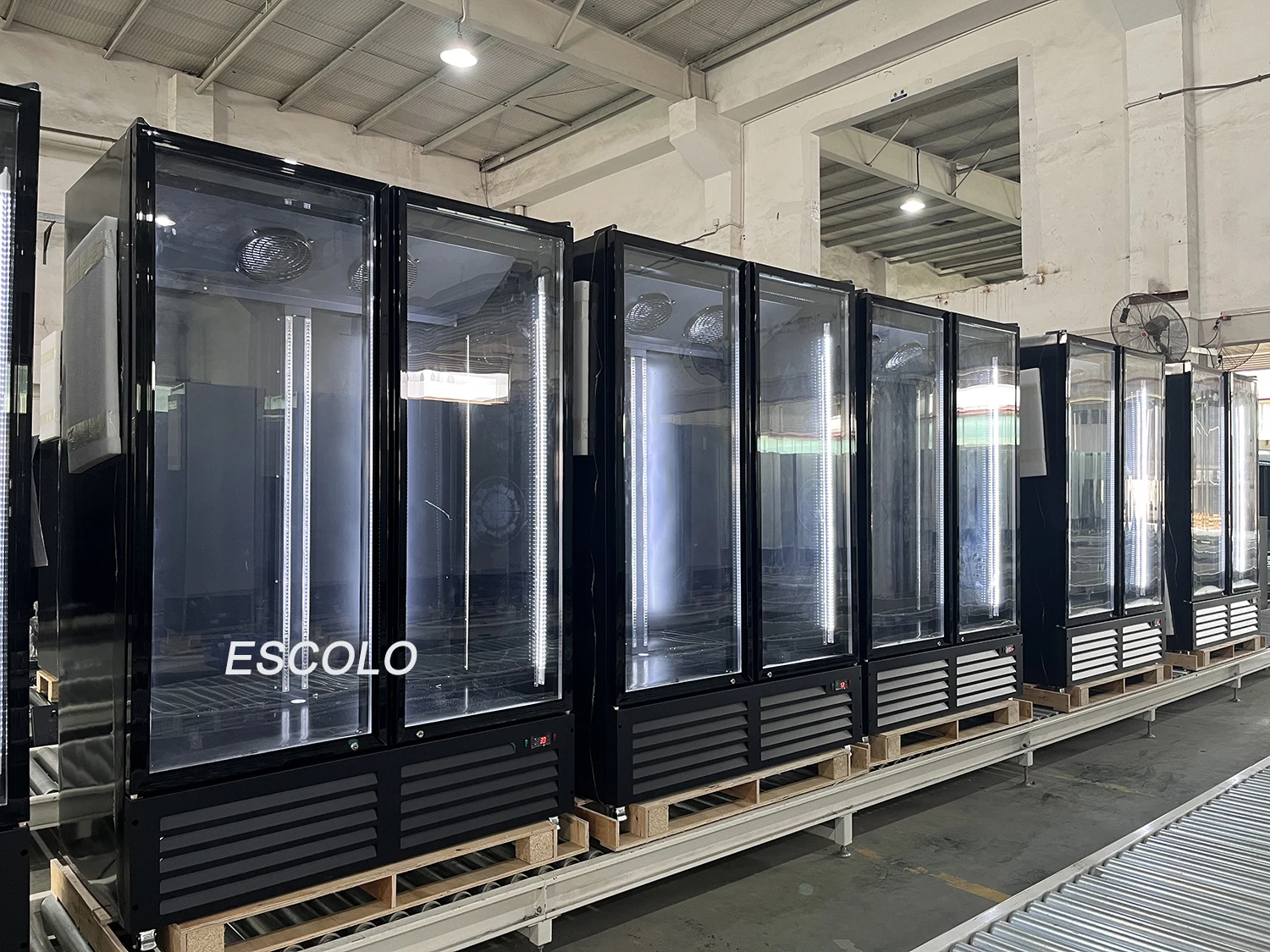Refrigeration Equipment Transparent Glass Standing Display Showcase Refrigerators For Soft Drinks