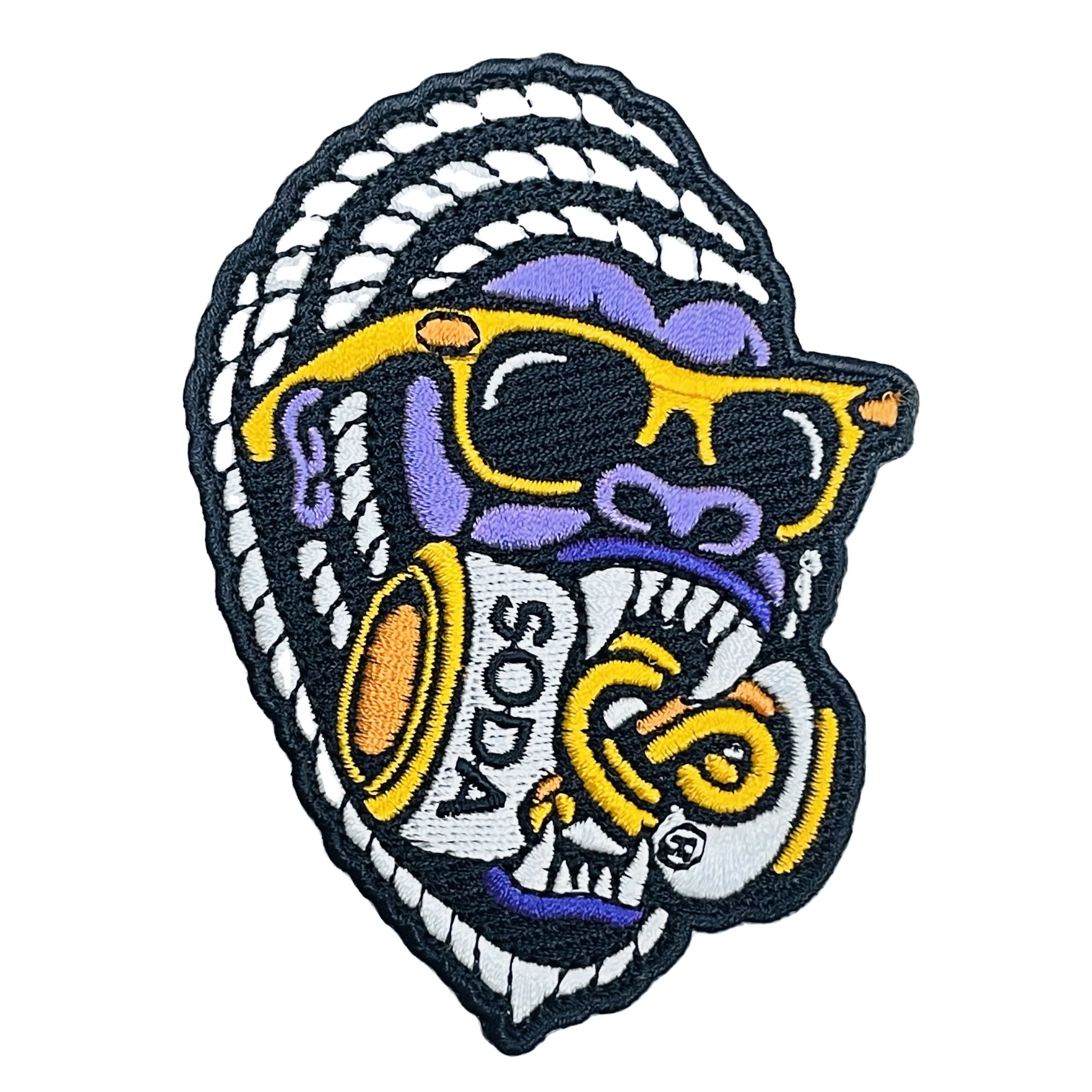 High Quality  Free Sample Custom Embroidery Iron Patches Sew on Garment Embroidery Clothing  Patch for Clothing for Hat