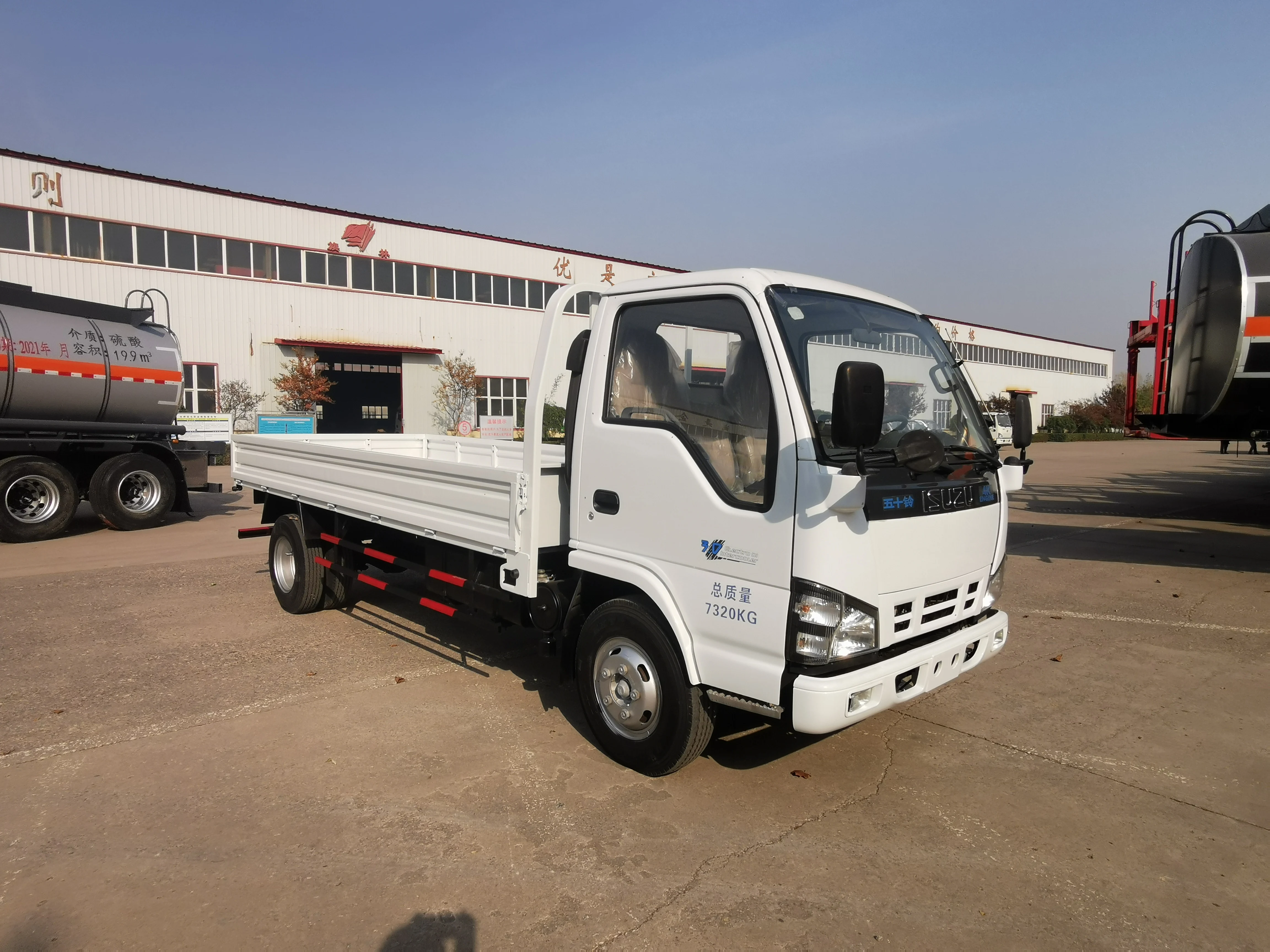 Chongqing isuzu грузовик 4*2 LHD легкий