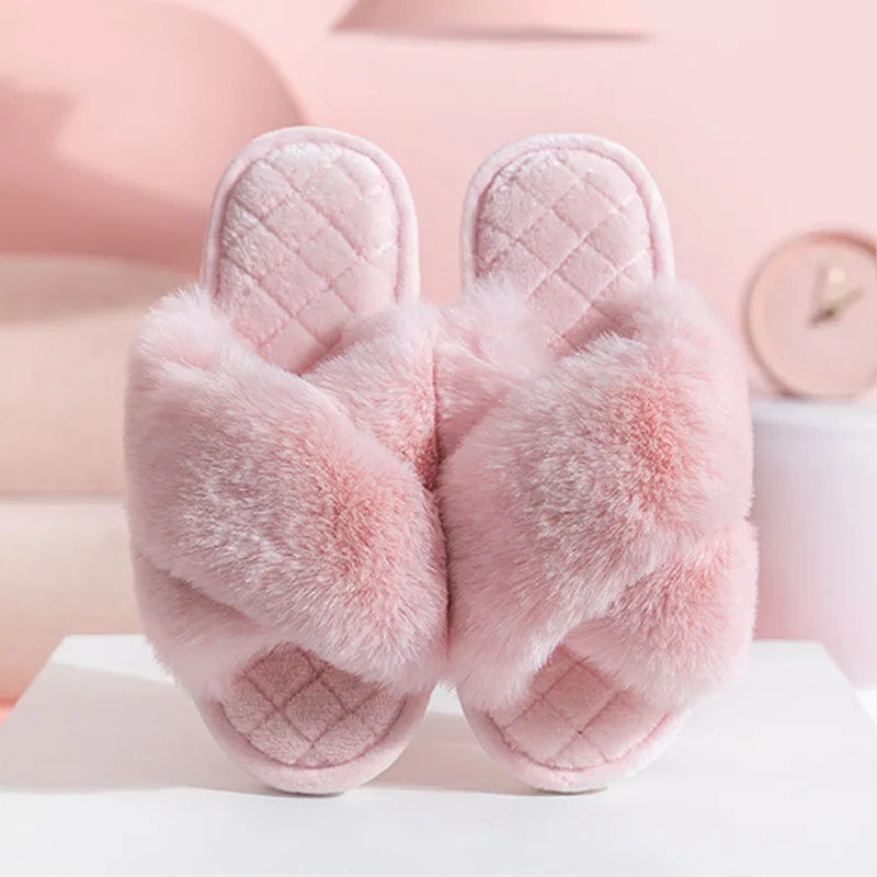 Selling well all over the world various types of low price winter warm plush home slippers for woman