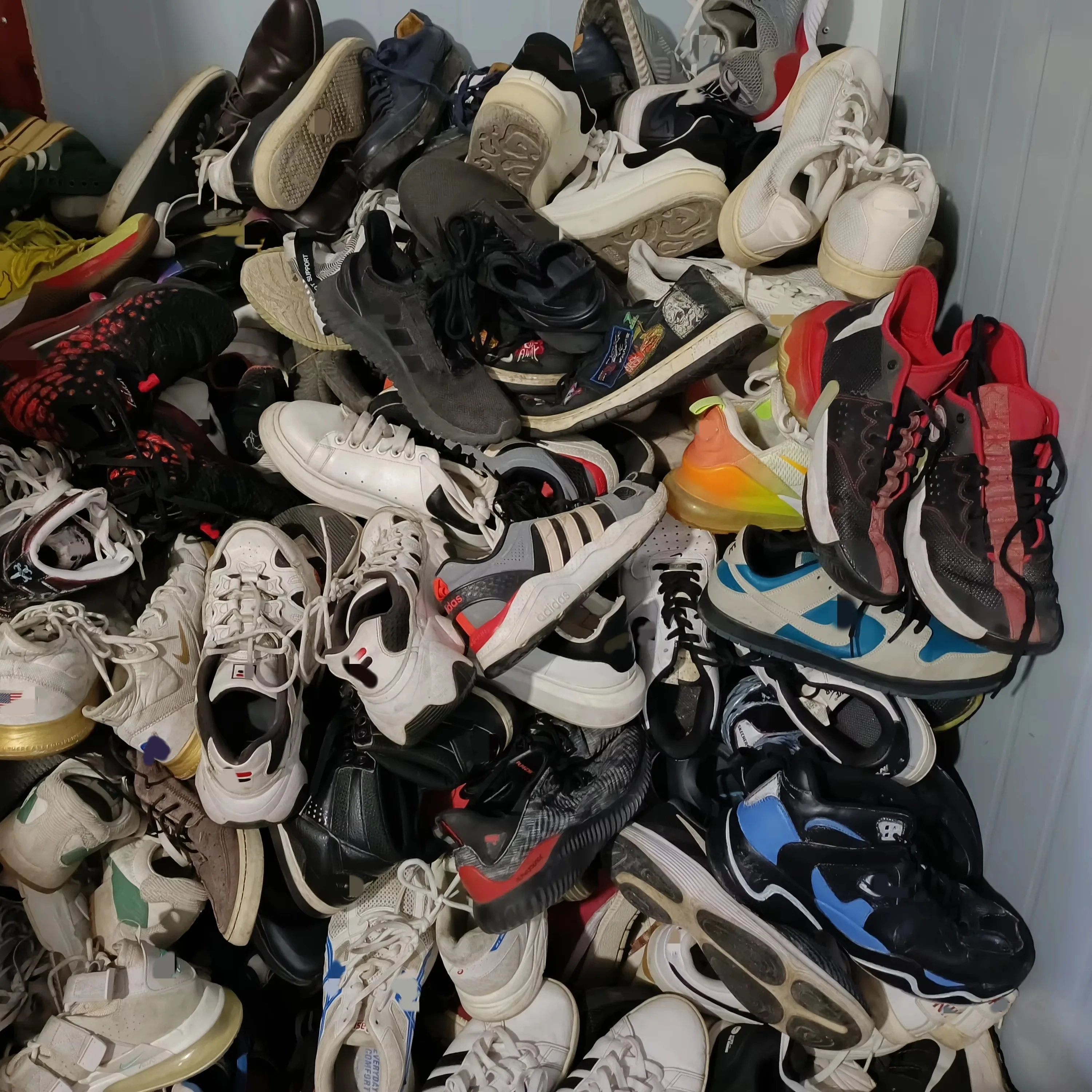Second hand wholesale  sports bales luxury shoes high quality fashion style used International Men brand sneakers