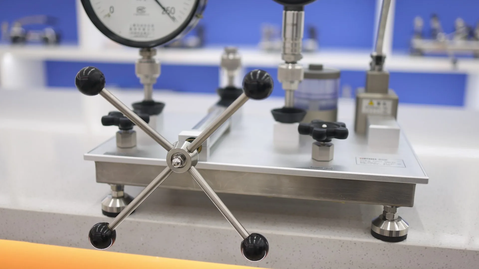 Metrology Instrument 1000bar pressure gauge comparator