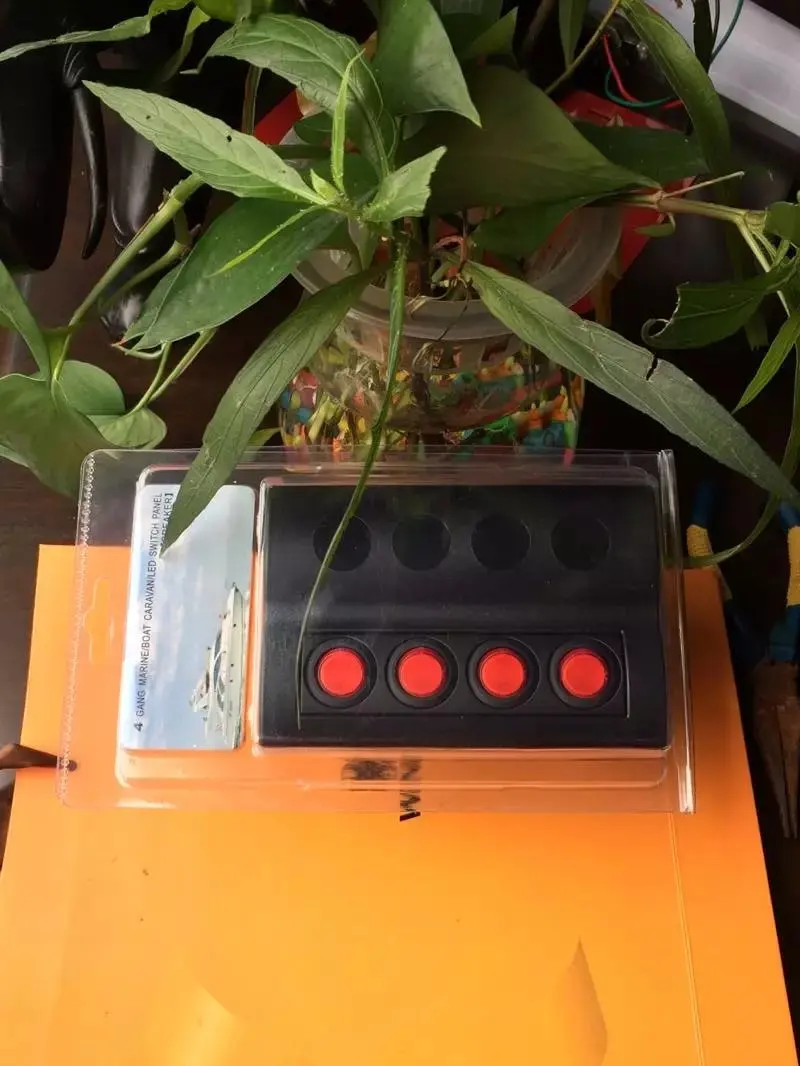 Marine Boat Splashproof Switch Panel 6 Gang With LED Indicator Rocker AUTO Fuses or protect