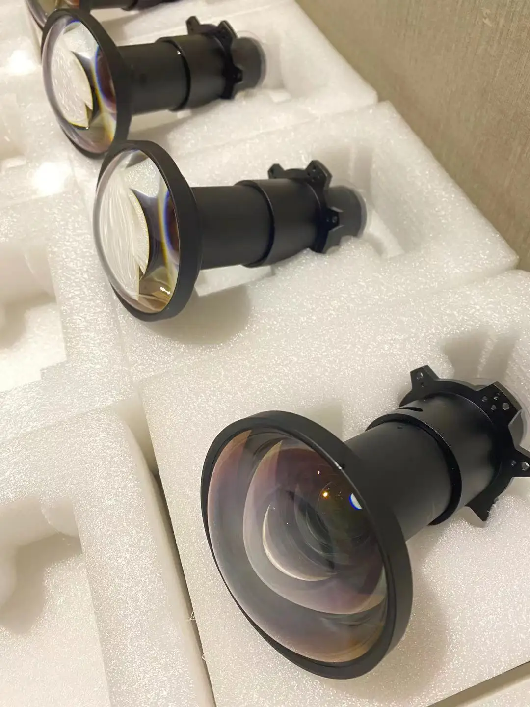 Best-selling Replacement 0.6 0.72:1 0.52:1Short Throw  Projection Wide Lens For EPSON CB-L1505UHNL