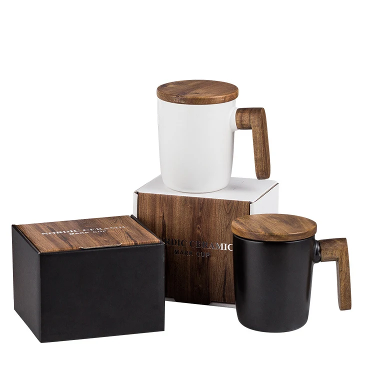 Exquisite Packaging Box Porcelain Mug Wooden Handle Ceramic Coffee Mug Bamboo Lid Ceramic Cup With Lid