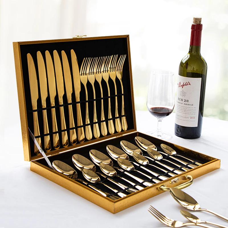 Manufacturer wholesale cutllery wedding 24pcs Golden 1010 Stainless steel Cutlery set Spoon Forks Knifes Set with wooden box