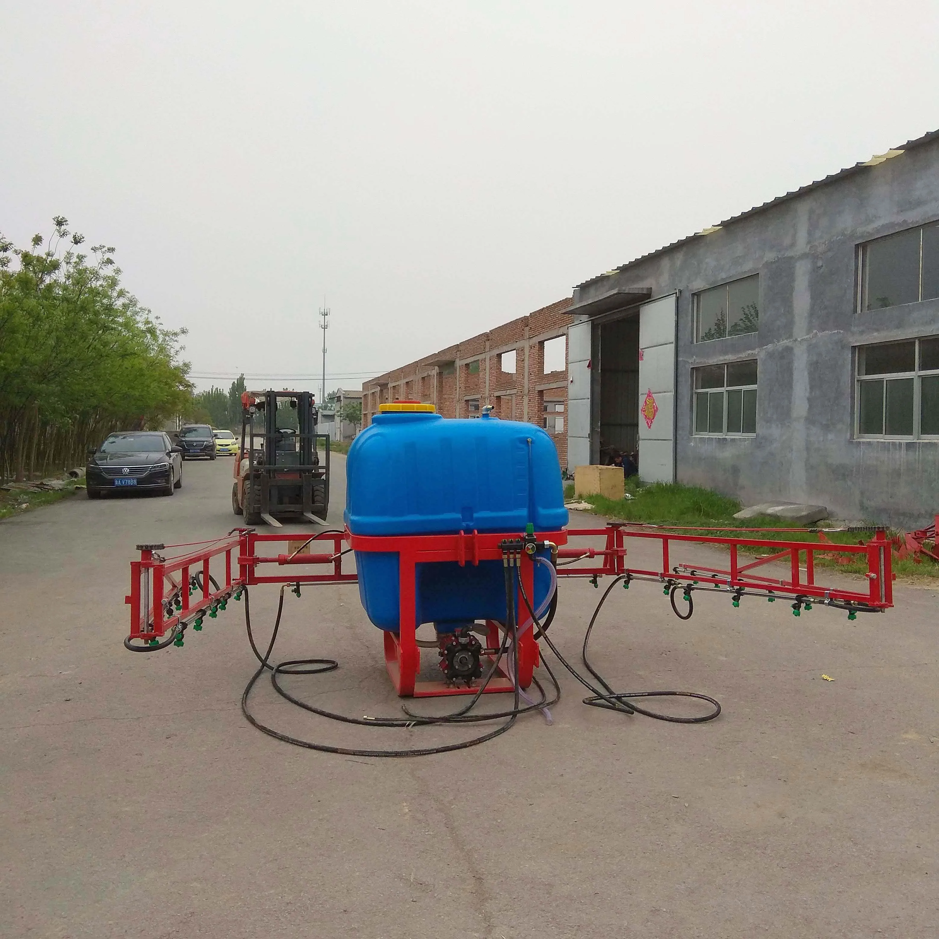 Оборудование для борьбы с вредителями сельскохозяйственная машина сельскохозяйственный трактор установка распылителя