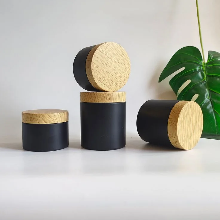 Wholesale Glass Containers Bamboo Lip 2oz 3oz Dry Flower Bamboo Wooden Glass Jar with Wooden Lid