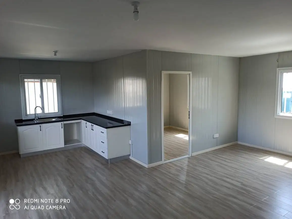 20ft Luxury Living Container Steel Allstar Contemporary Steel Structure 5 Bedroom 3 Bath Luxury Villa 1 Story Stone Outside