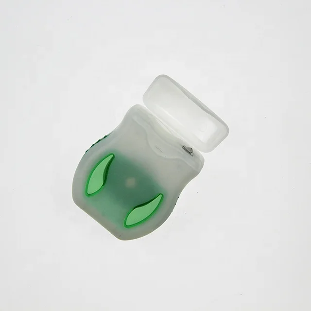 OEM  provided green color waxed dental floss with blister card packing high quality customized dental floss without flavor