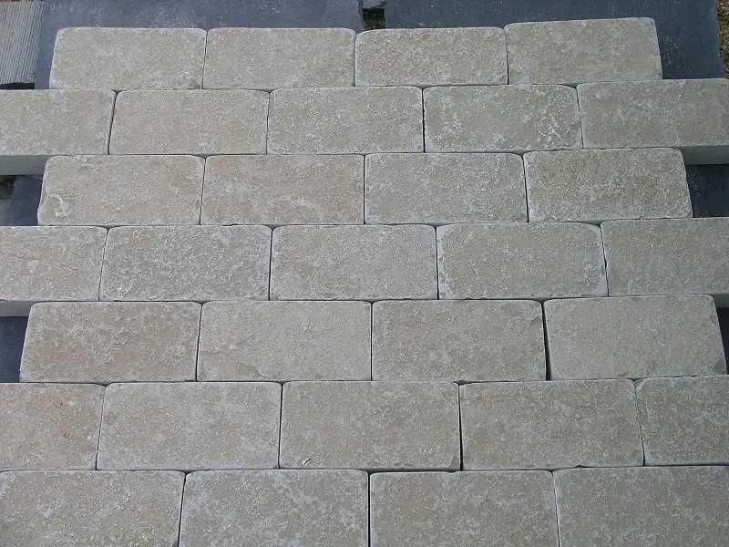 Indian Tandur Yellow Limestone Tumbled Pavers Outdoor Garden Patio Paving Slabs French Pattern Tiles Roman Pattern Flooring