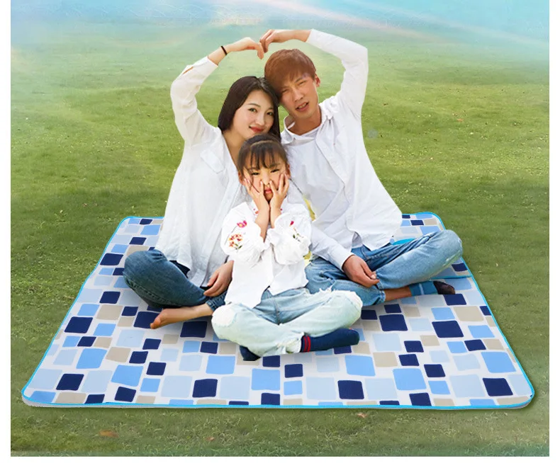 China wholesale travel Picnic Outdoor Blanket For Waterproof  Beach Mat Customized 6 person Picnic Blanket Set