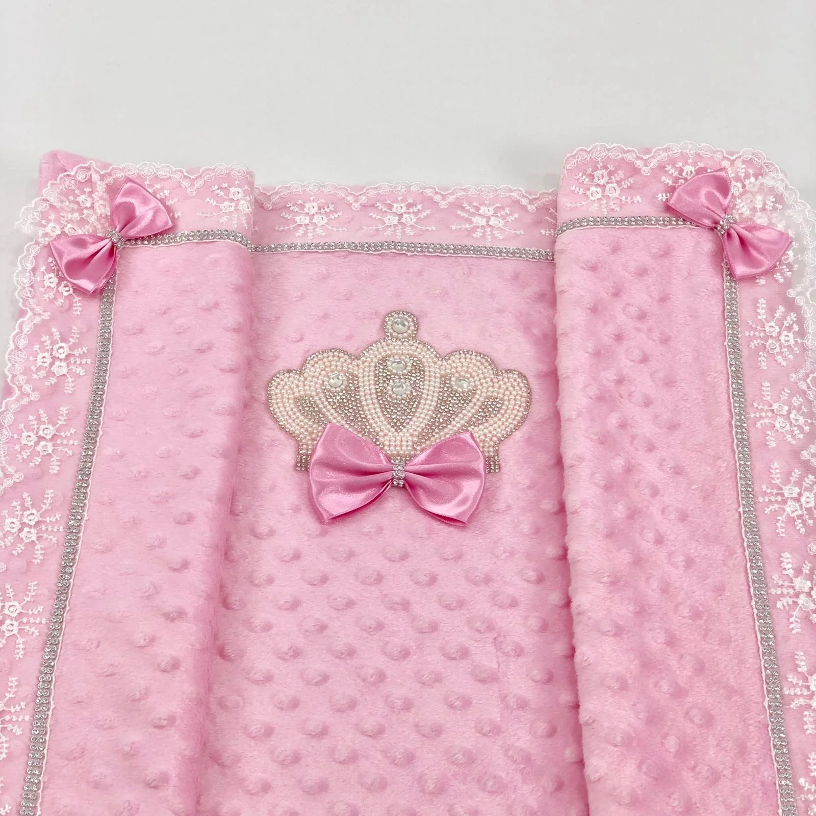 Comfortable Soft Baby Blanket Crowned Pink Blanket Wholesale Custom Newborn New Design Portable Soft Swaddle Bamboo Bubble