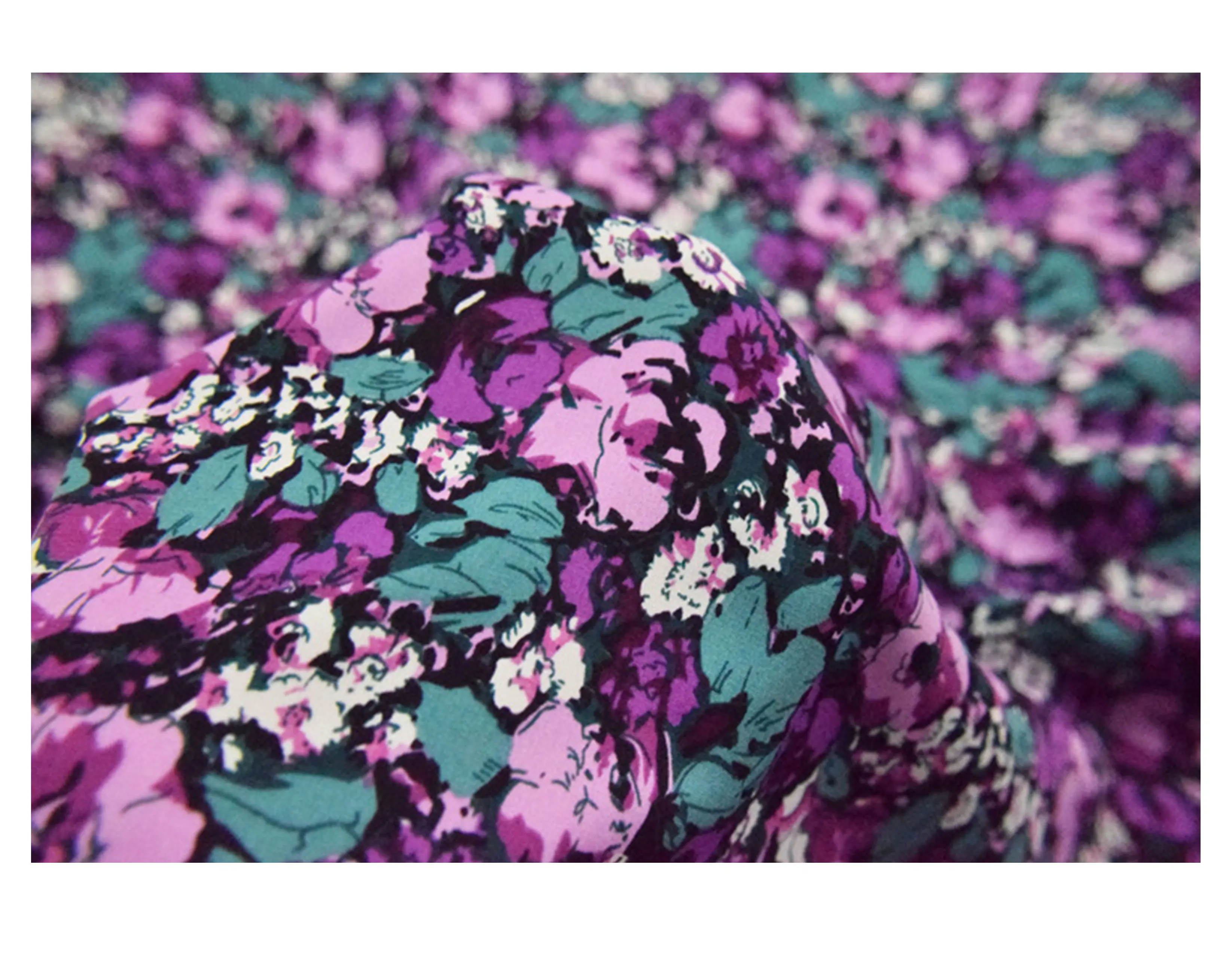 WI-B07-00102 новый продукт; Модные и элегантные; Обувь фиолетового цвета с цветочным рисунком креп шифоновая ткань для платья не прозрачная