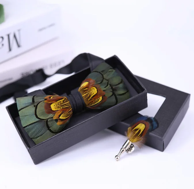 Custom Handmade Natural Peacock Brooch Lapel Pin Feather Bow Tie for Men Gift Wedding Party  Necktie Costume Clothing Accessory