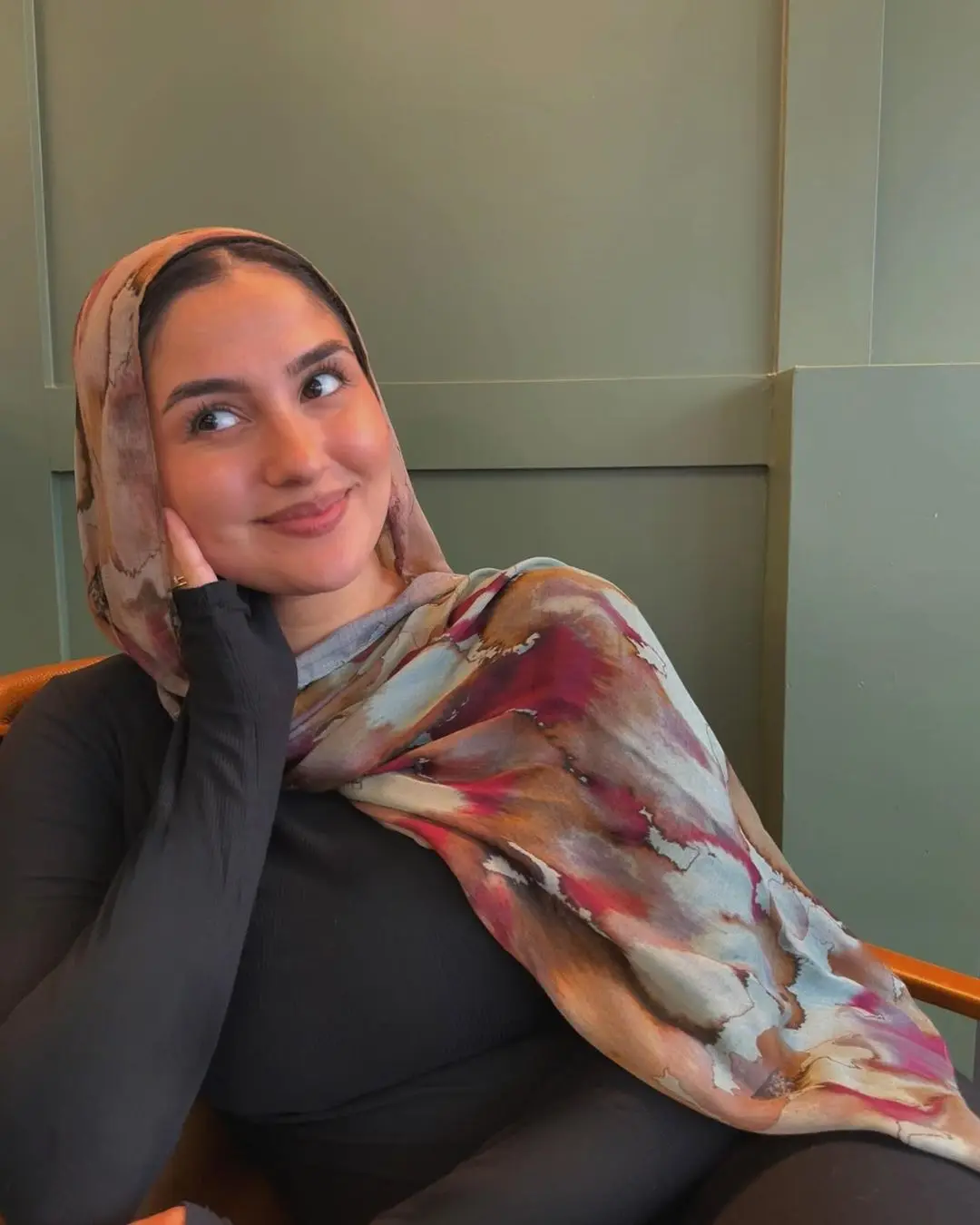 watercolour floral printed modal breathable light weight soft cotton rayon viscose woven modal muslim women shawl hijab scarf