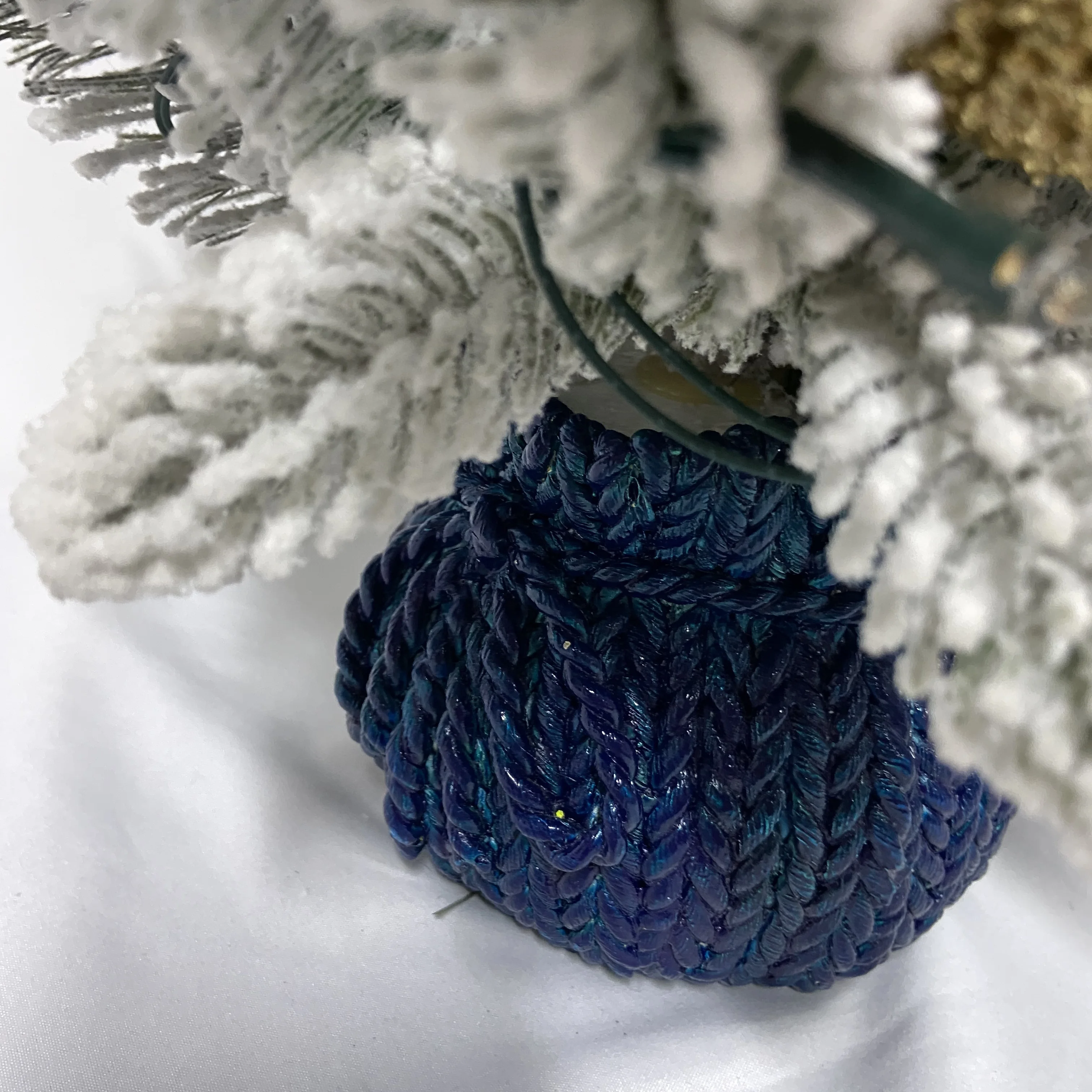 40cm Table Christmas Tree with White Artificial PVC Pine Needle Dark Blue Ceramic Basin Christmas Decoration Supplies