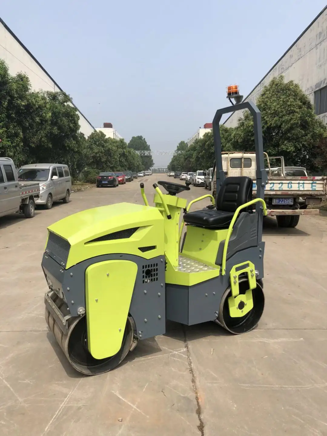 Road Roller CE Diesel Vibratory Mini Soil Compactor, Road Roller Compactor