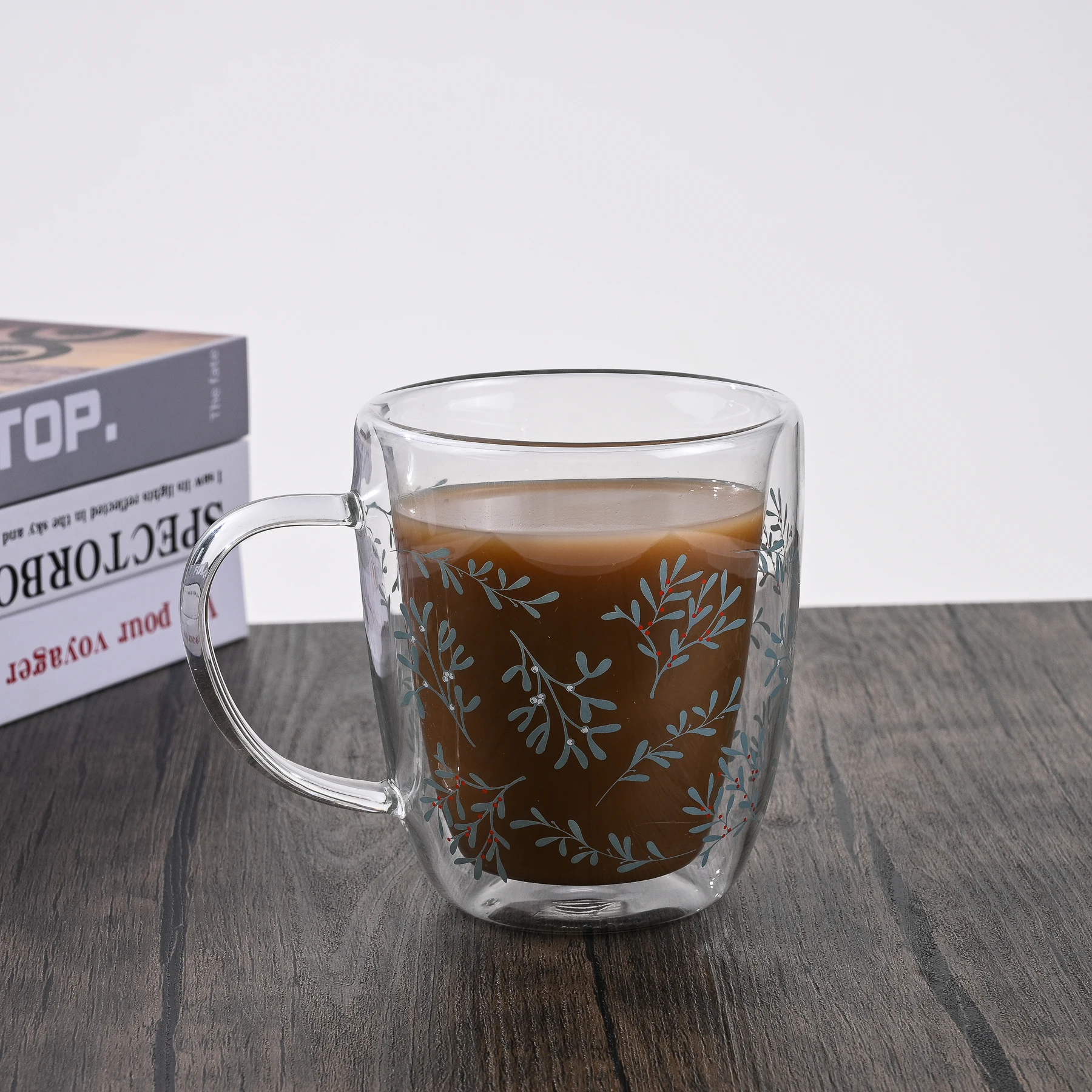 Gloway Manufacturer Cute Christmas Heat Resistant Handled Insulated Coffee Mug Christmas Tree Cup Double Wall Glass Mug With Lid