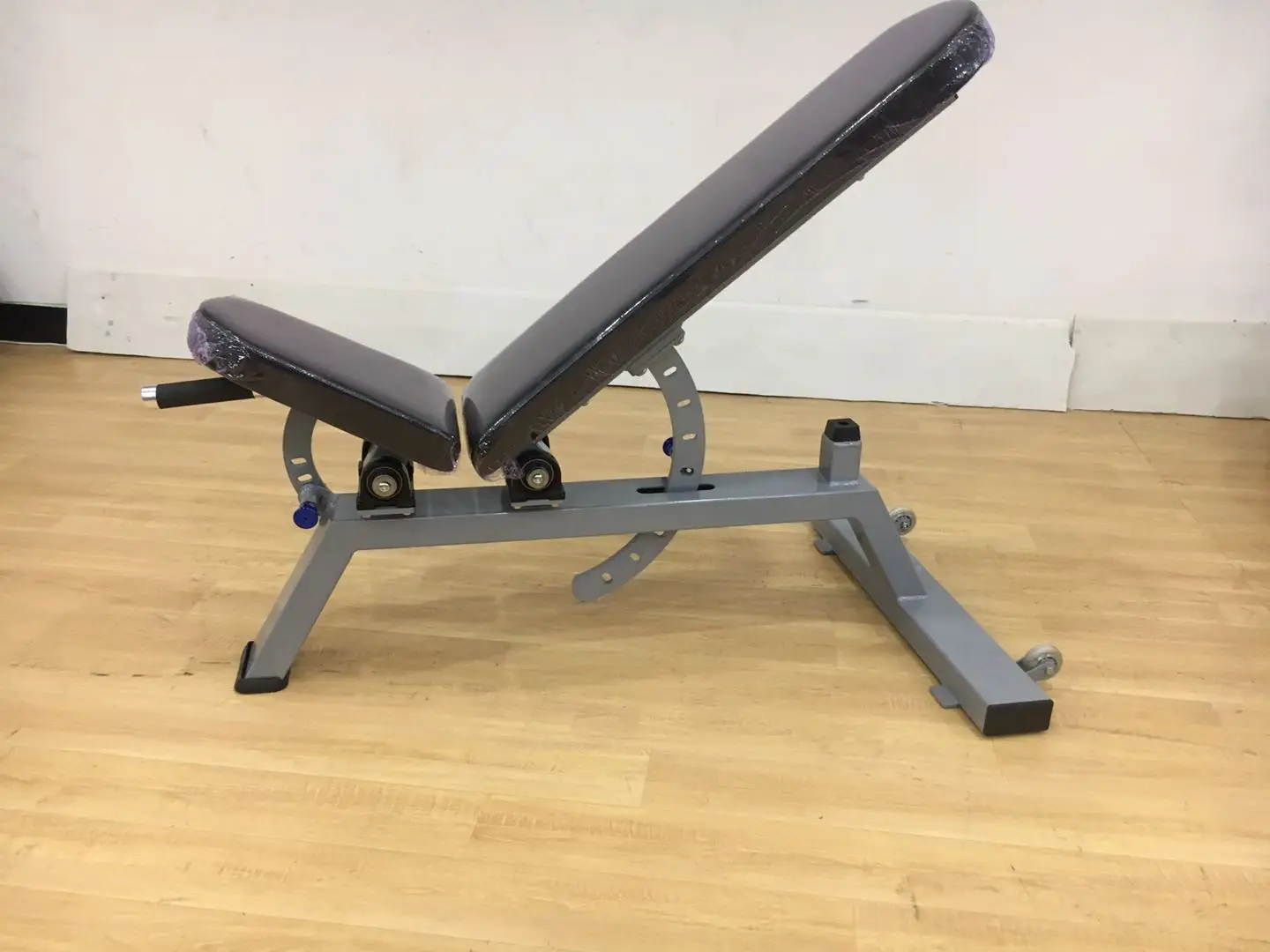 2024 New Fitness & Body Building Exercise Machine Adjustable Bench Gym Fitness Equipment