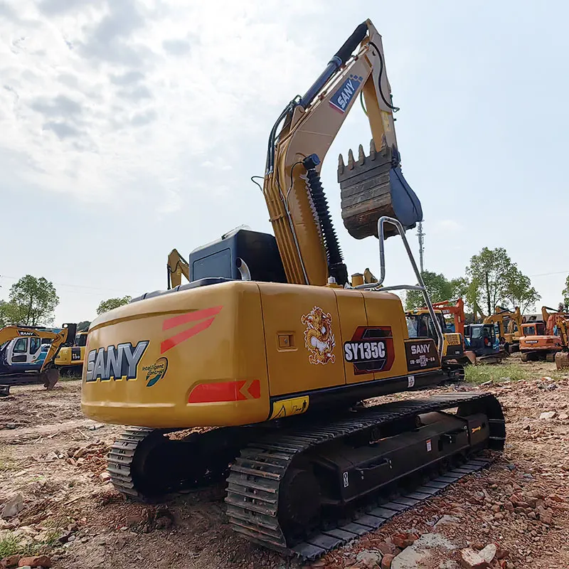 Foreign trade sales of Sany excavator sy135 235 excavator hydraulic crawler machine car condition good home direct work