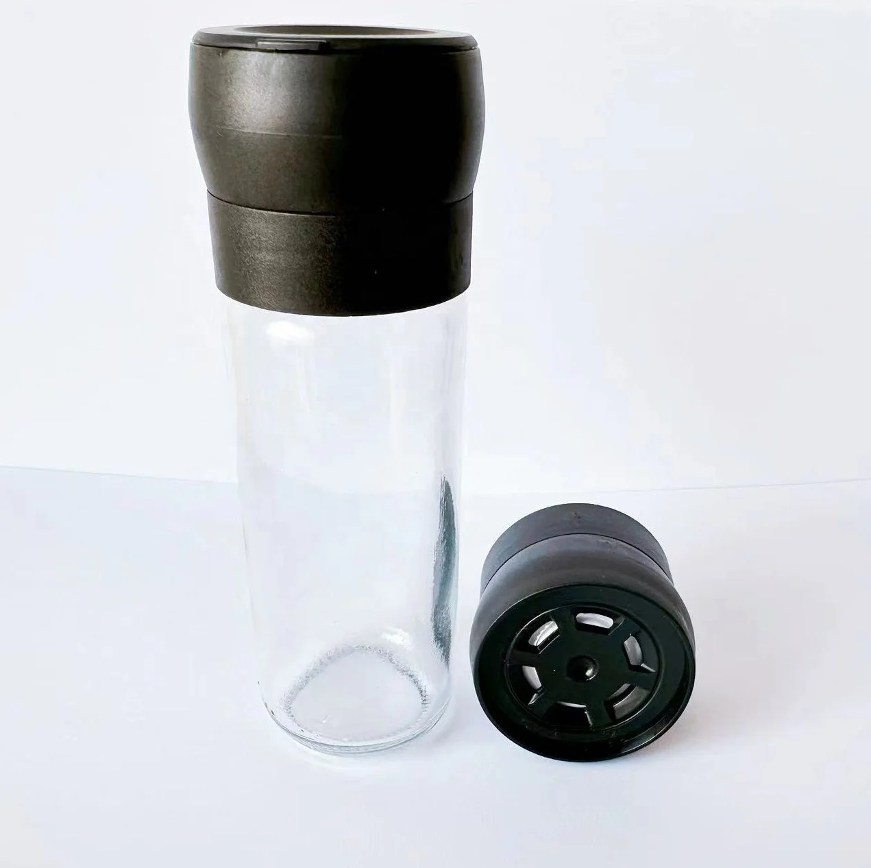 manual plastic spice grinder salt and pepper mill sea salt grinders black pepper mills set with 100ml glass bottle