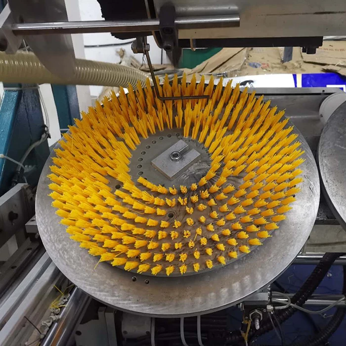 Scrubber machine round brushes for cleaning floor machine