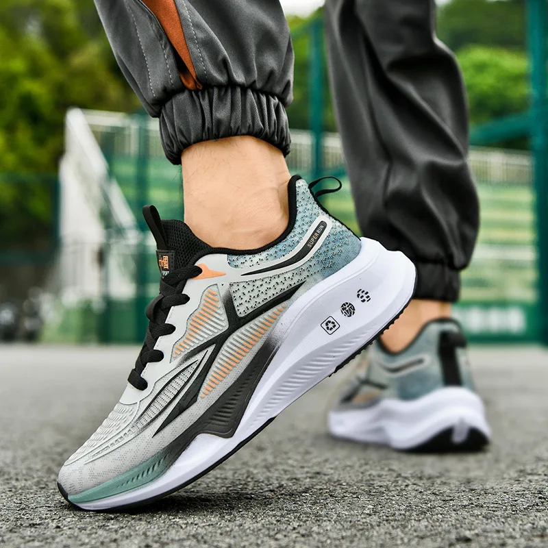 Wholesale Mens Luxury Sneakers Cushioning Flying Weaving Breathable Basketball Sneakers for Men With Logo