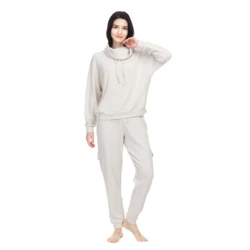Manufacturers Wholesale Breathable Polyester Long Sleeve Pajamas For Women Luxury Quality