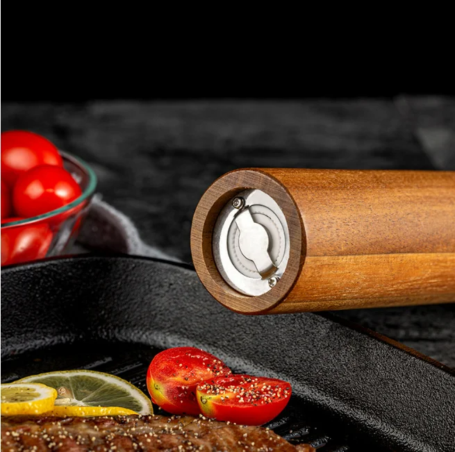 High Quality Kitchen Gadget Ceramic Grinders with Adjustable Coarseness Made From Sustainable Acacia Wood Salt Pepper Mill Set