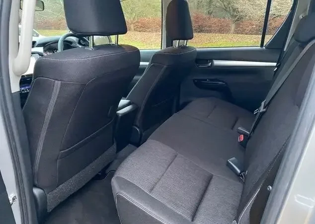 Автомобили подержанные автомобили Toyota Hilux дизельный пикап 4x4 в подержанных автомобилях