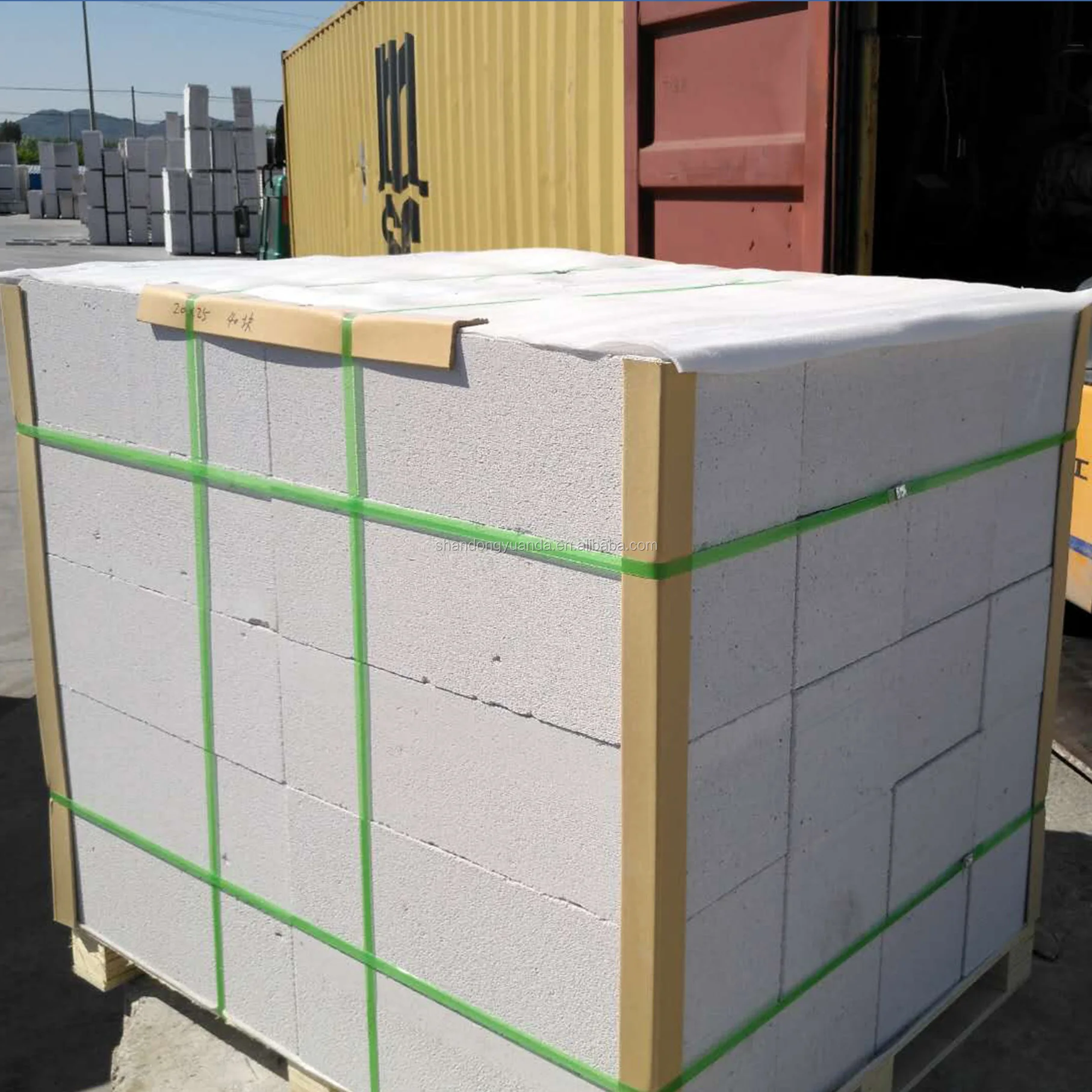 Prefab building use lightweight concrete AAC blocks for walls
