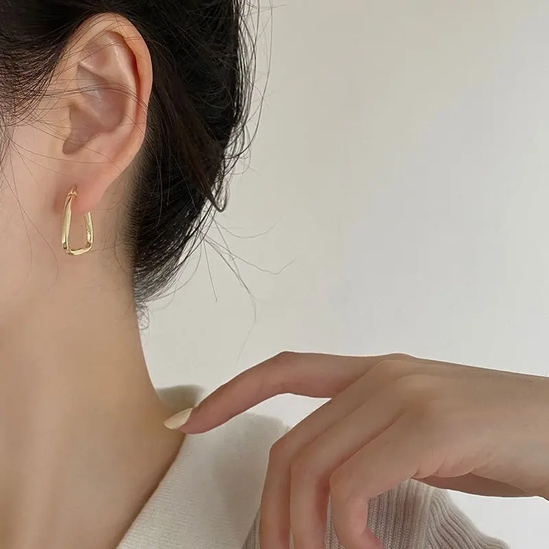 Minimalist Irregular U Shape Triangle Earing Design Earring 18K Gold Plated Trendy Jewelry Elegant Drop Huggie Earrings Women