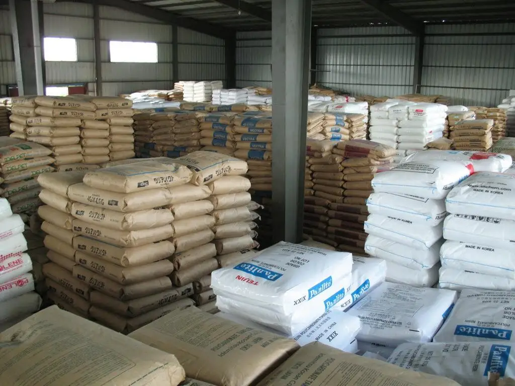 2023 Thin film grade no opening agent low temperature resistant LLDPE granule DFDA-7042 is used to make agricultural film or bub