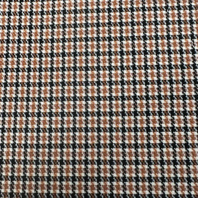 2023 NEW ARRIVAL woven polyester fabrics/yarn dyed plaid fabric for clothing