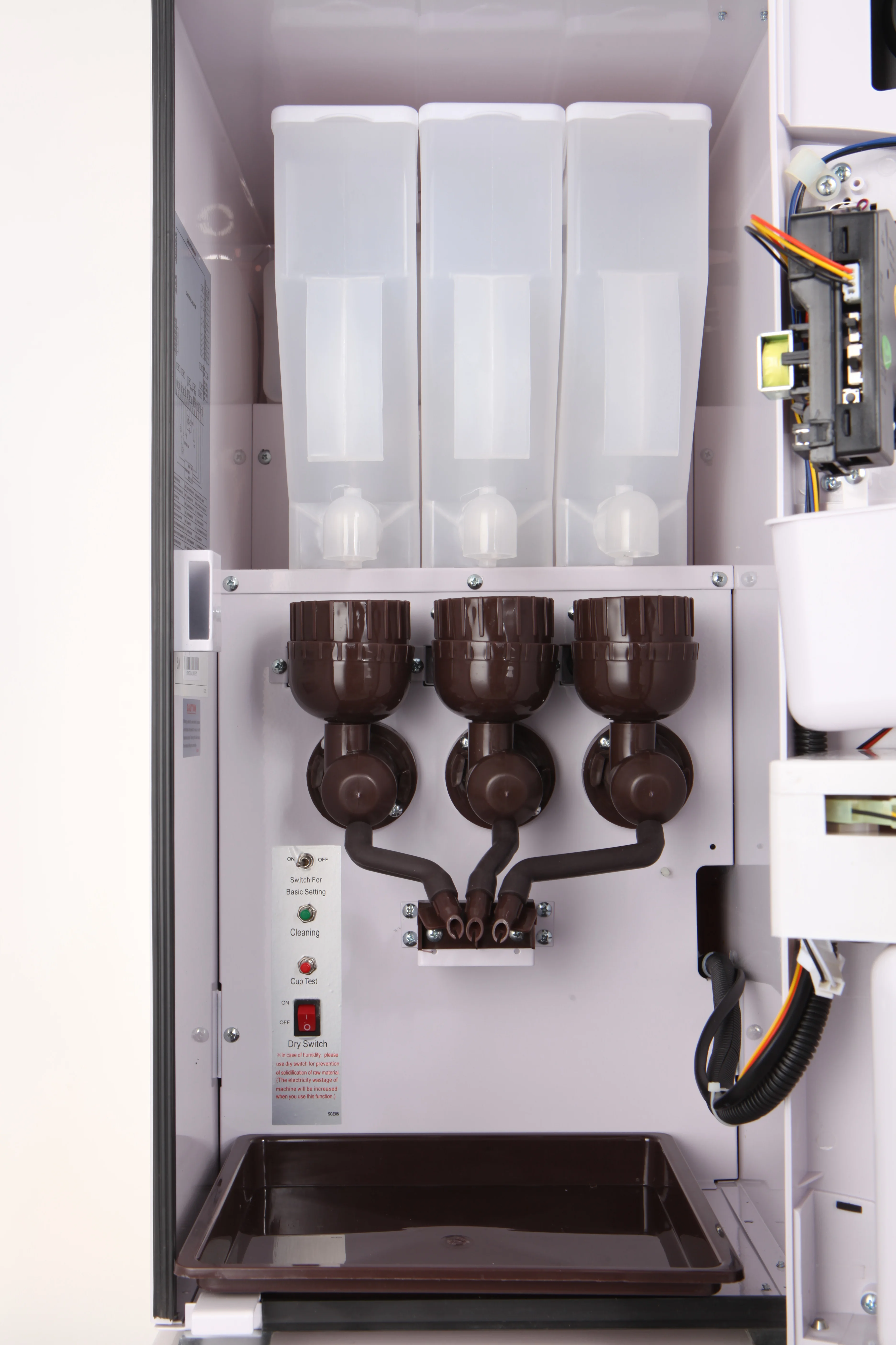 Automatic easily used coffee vending machine with cup dispenser for shopping street