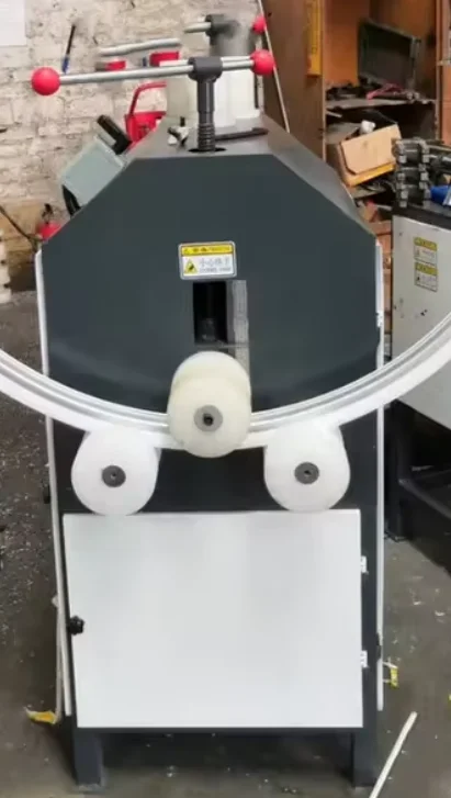 for sale  manhandle Aluminium extrusion 2040 manual  bending machine.