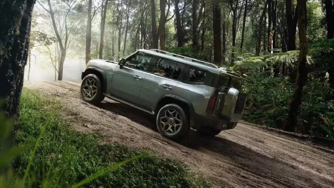 JETOUR t-2 Traveler 2024 SUV Luxury Petrol Car 7DCT Sports LHD 4WD 2.0T 7 Seats Automotive Gasoline Vehicle jietu t2 gas cars