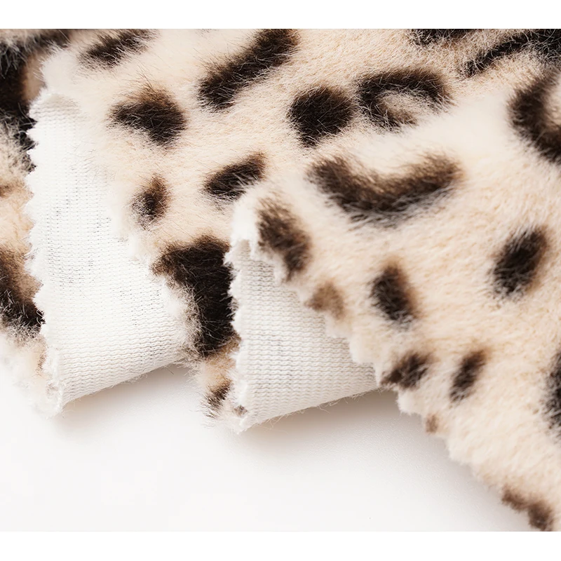 High Quality Fabric Produce For Wholesale Polyester Fake Mink Fur Fabric And Artificial Fur Fabric