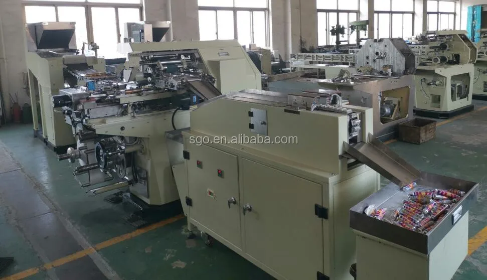 CE approval Auowrapper wrapper candy roll wrapping machine