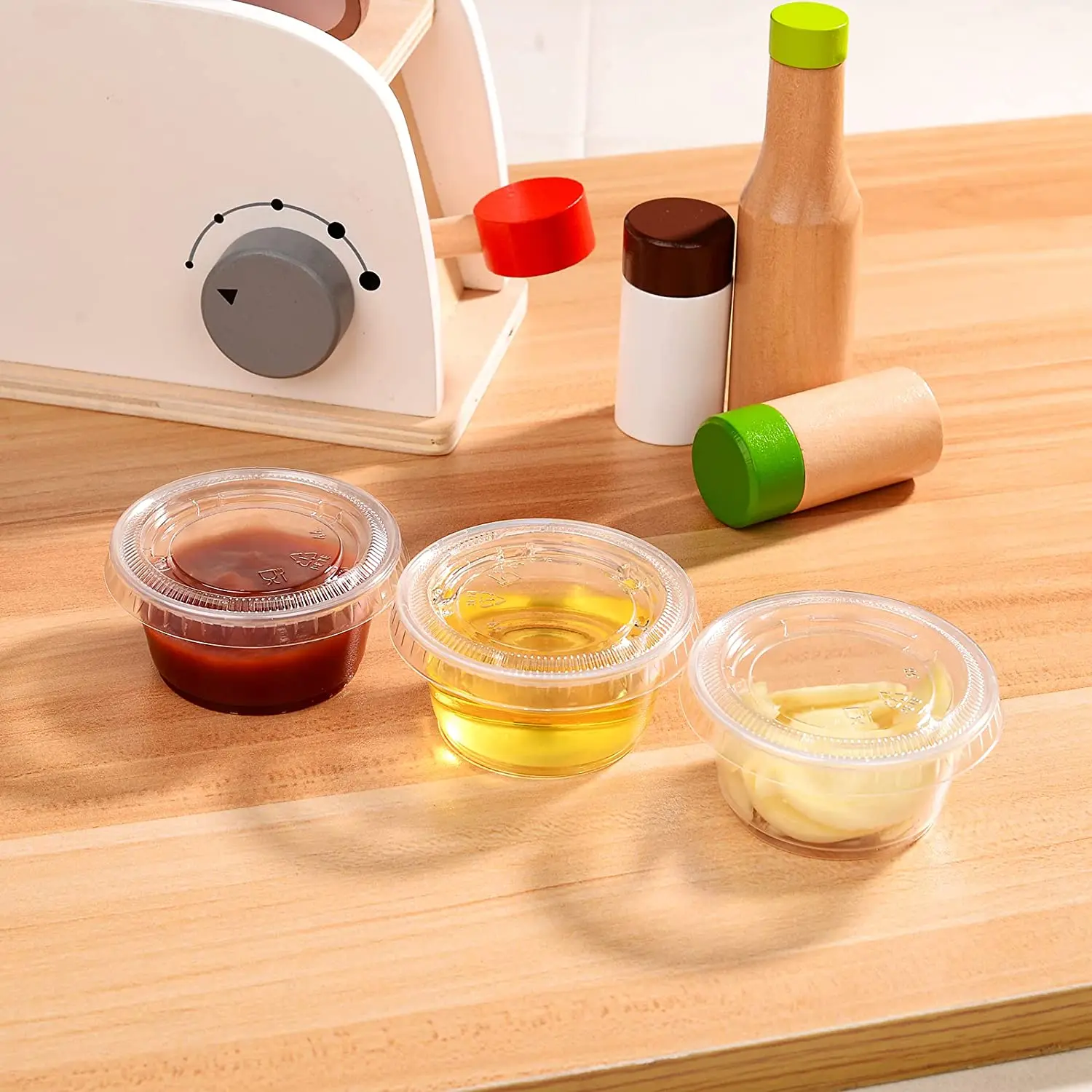 Disposable takeaway plastic small 1oz 4oz souffle portion cups condiments dipping sauce cups with lids