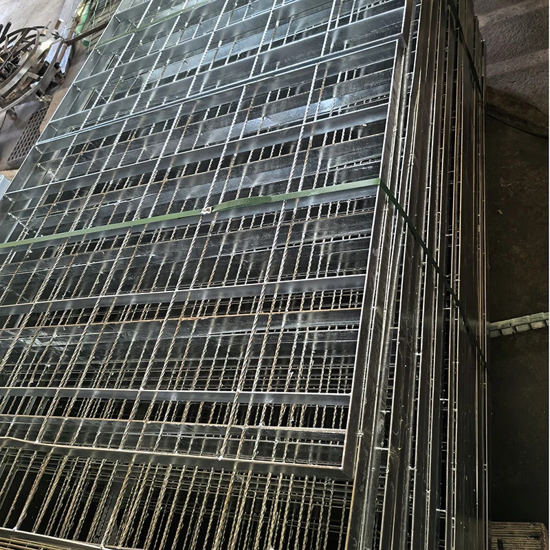Metal mesh grill stainless steel grating plate home gardening galvanized steel grating fences CE ISO Certificate