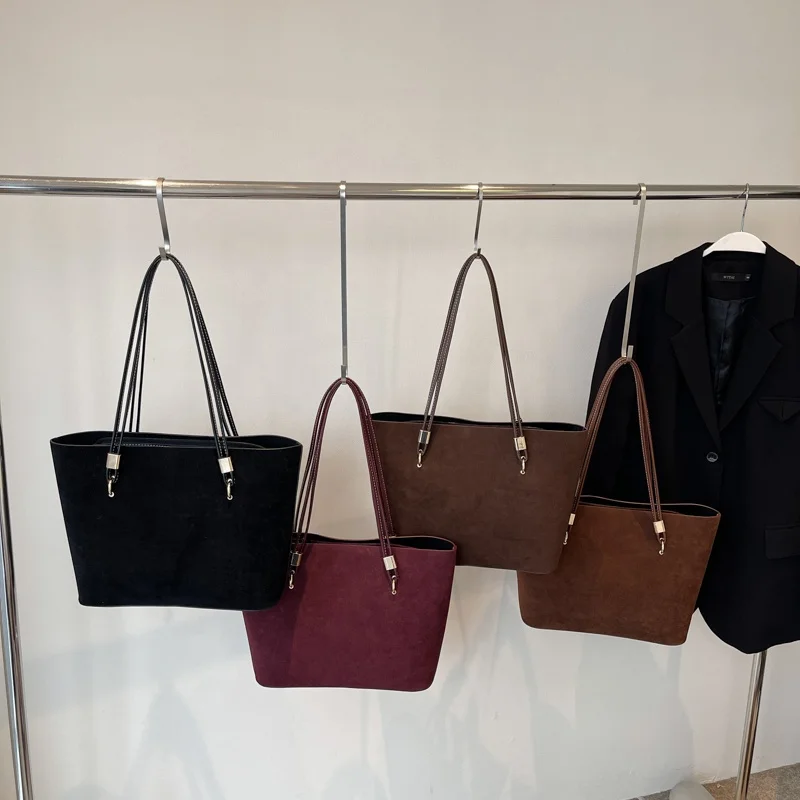 2024 Wholesale Price Winter Trendy Ladies Big Shop Hand Bags Luxury Women Shoulder Bags Female Fashion Handbags For Young Lady