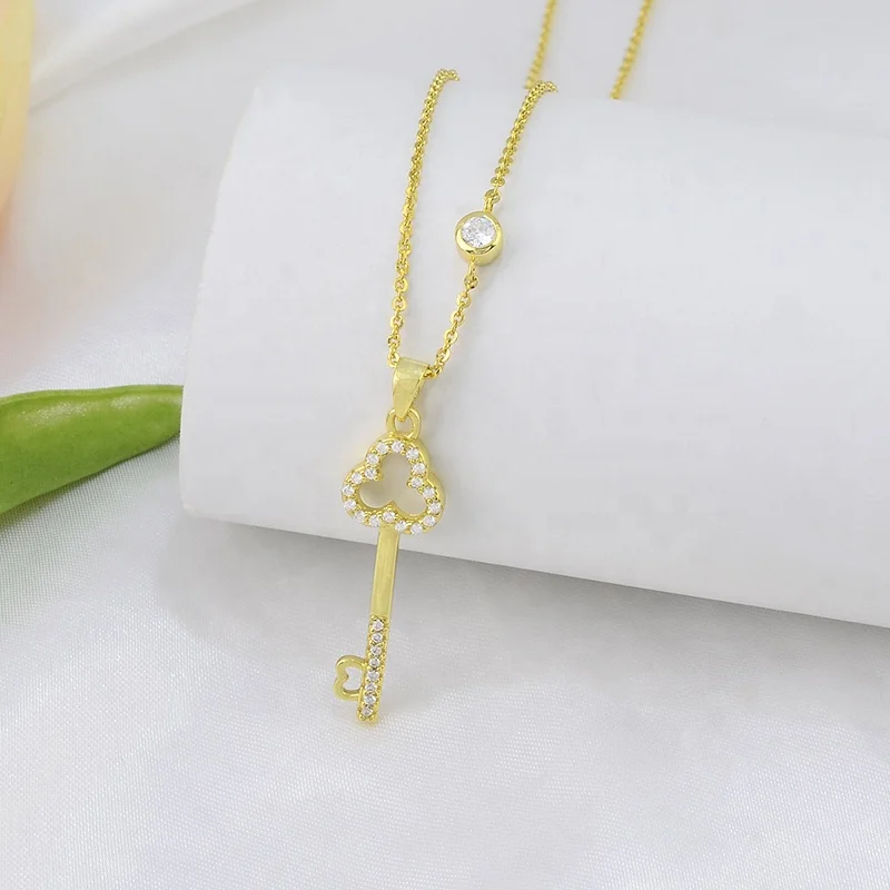Wholesale Fashion Fancy Chain ice Out zircon Stone 18K Gold Plated Key Locket Necklace 925 Serling Silver Jewelry