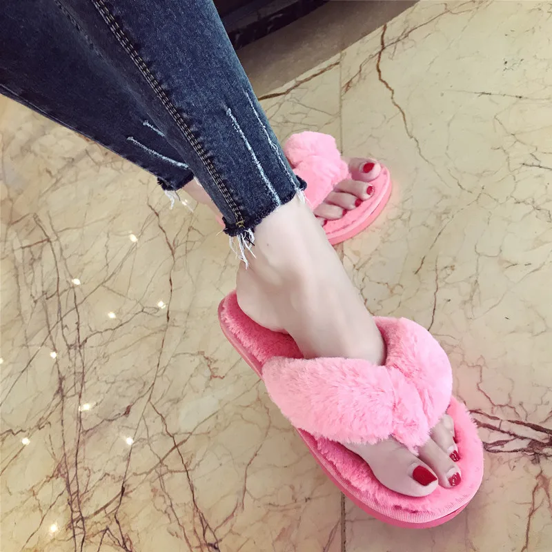 
Fuzzy Comfortable Furry Spa House Slippers for ladies, Cozy Thongs Slip On Flip Flops Women Faux Fur Slipper 