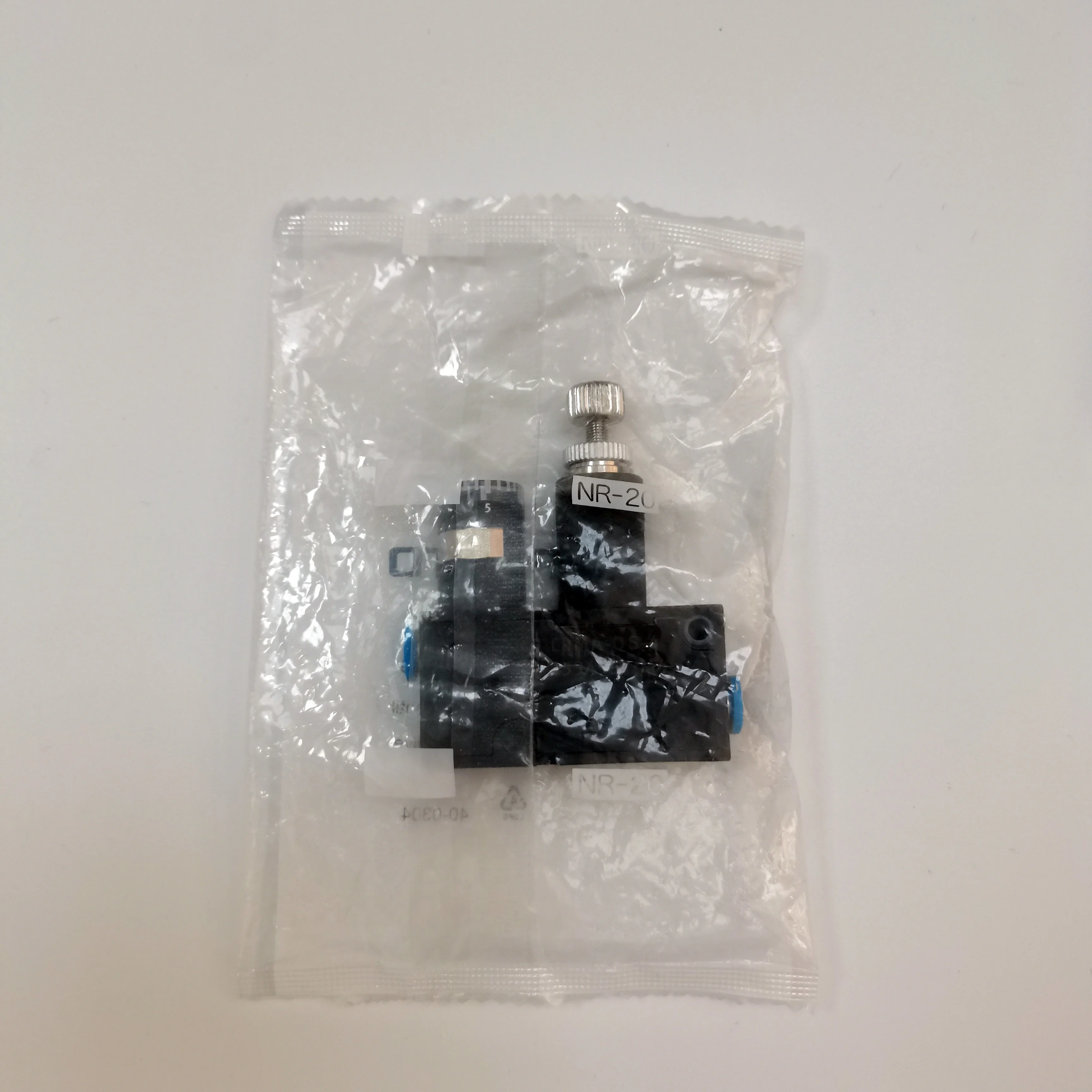 FESTO 153495 регулятор давления LRMA-QS-4 клапан