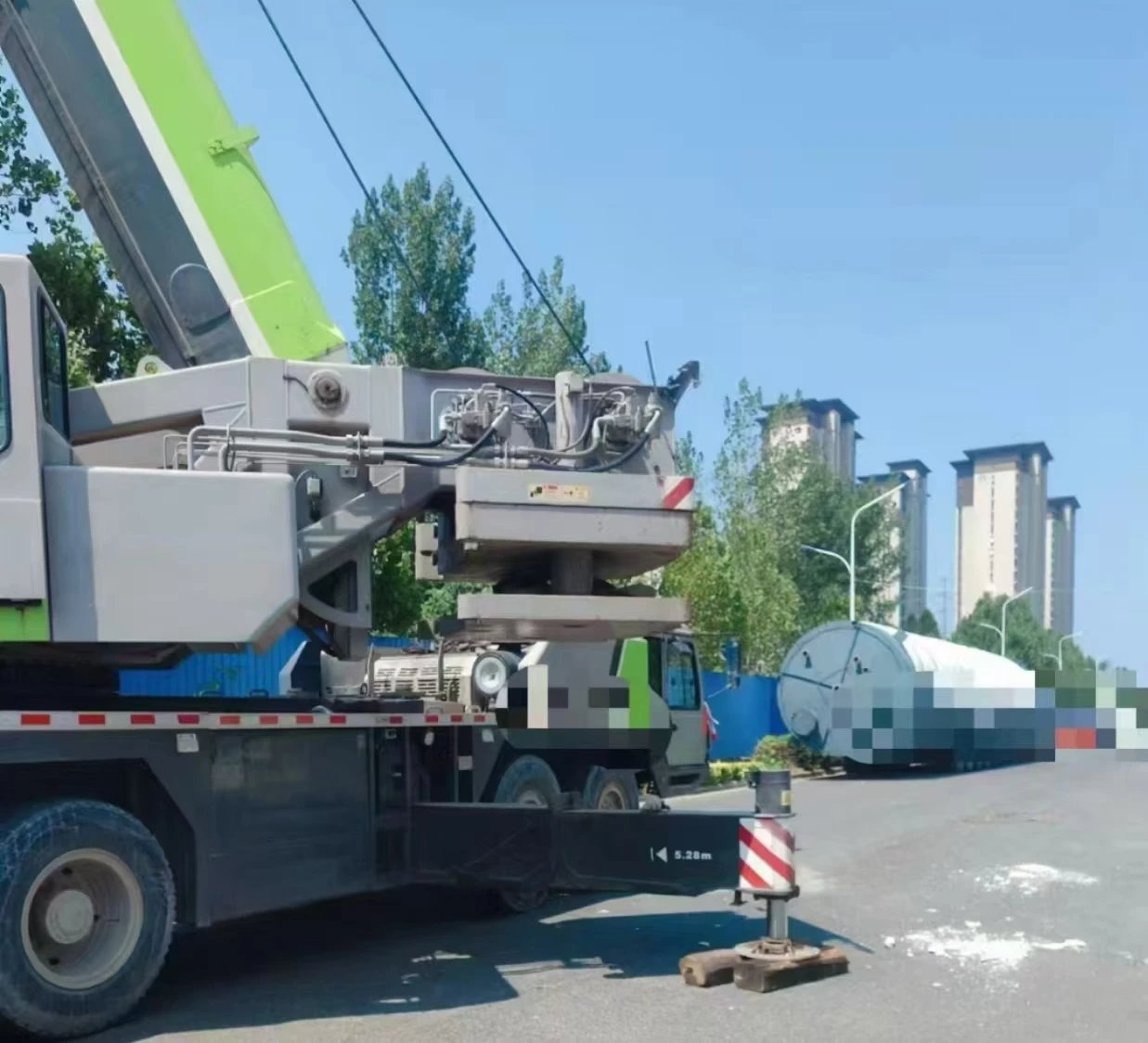 Hot Sale Low Price QY80V Used Zoomlion Mobile Truck Crane Original Cummins Engine 80 Ton Rated Loading Capacity Good Condition